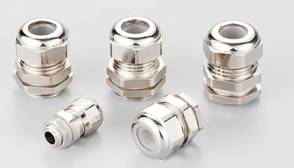 如何購買雨天用金屬電纜防水接頭？